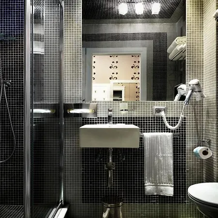 Le Reve De Naim 4* روما